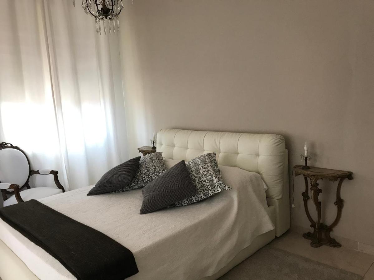 Bed and Breakfast Fleur Blanche Верона Экстерьер фото
