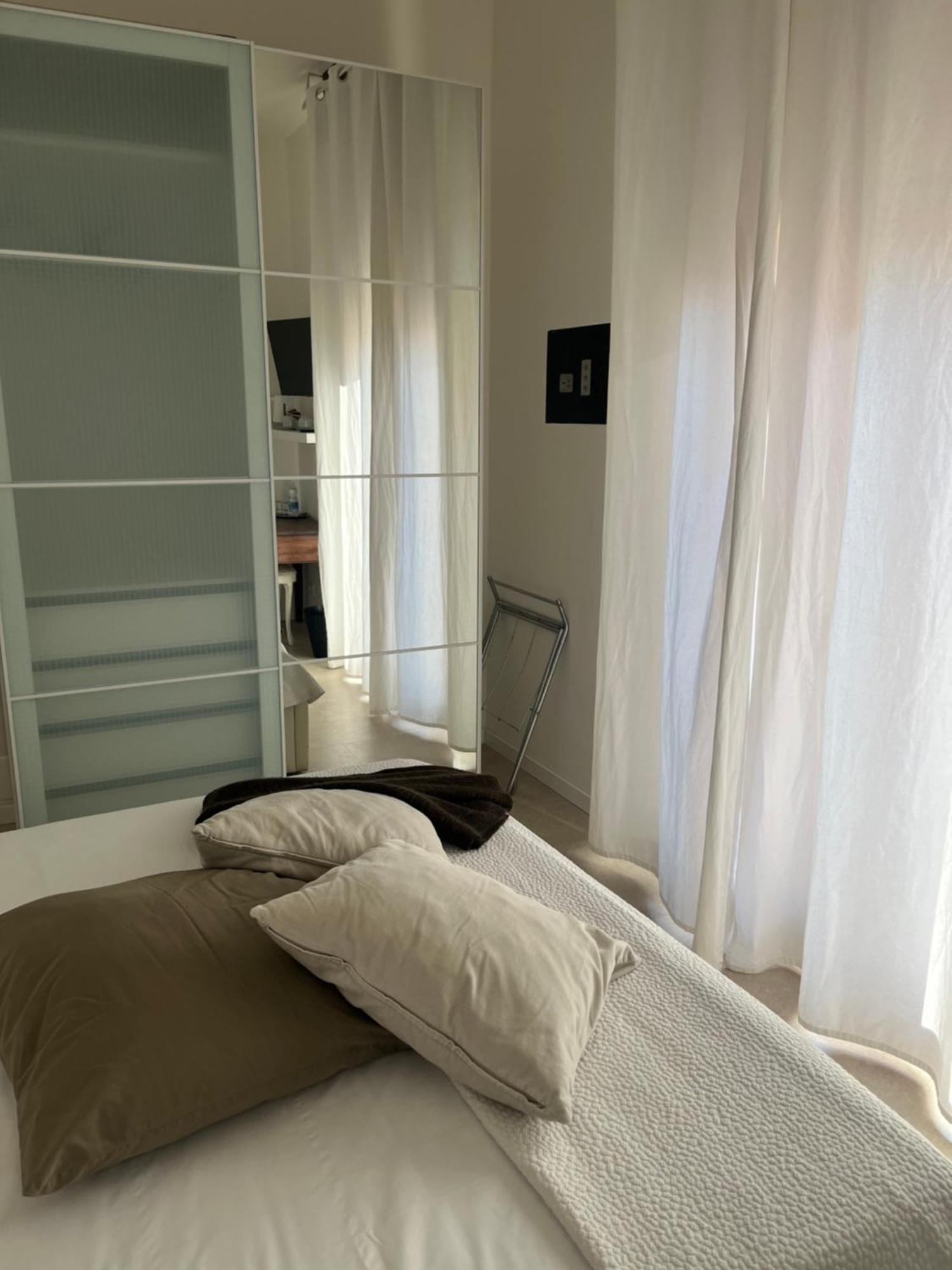 Bed and Breakfast Fleur Blanche Верона Экстерьер фото